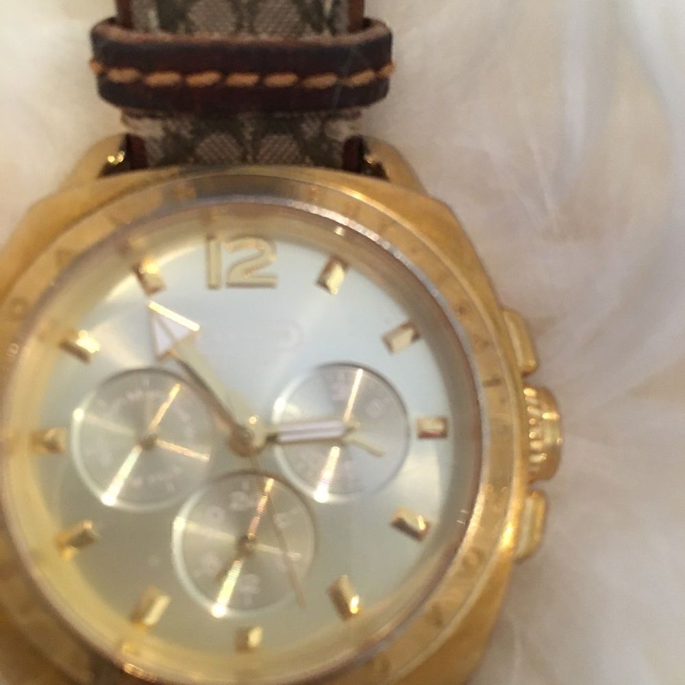 Authentic Coach Large Face Style Watch - Picture 7 of 10